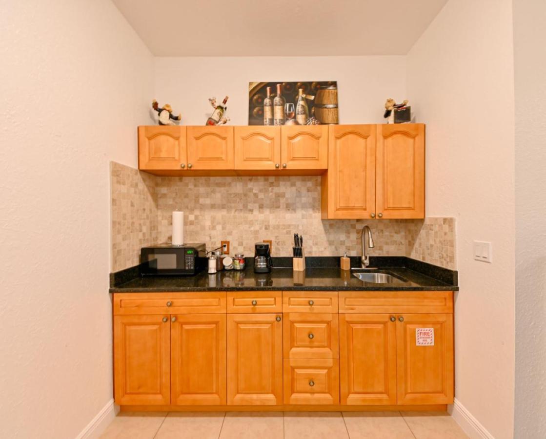Paradise In Brandon With Luxurious 6 Person Spa Bagian luar foto